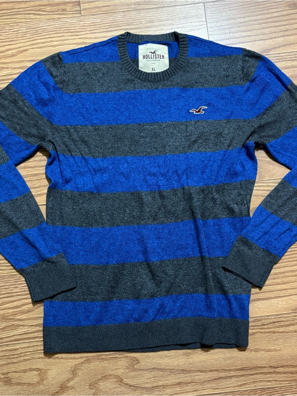 Y2K 2000s Hollister Gray Blue Lightweight Striped Sweater XL